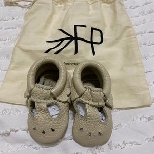 Freshly Picked size 0 birch May Jane moccs